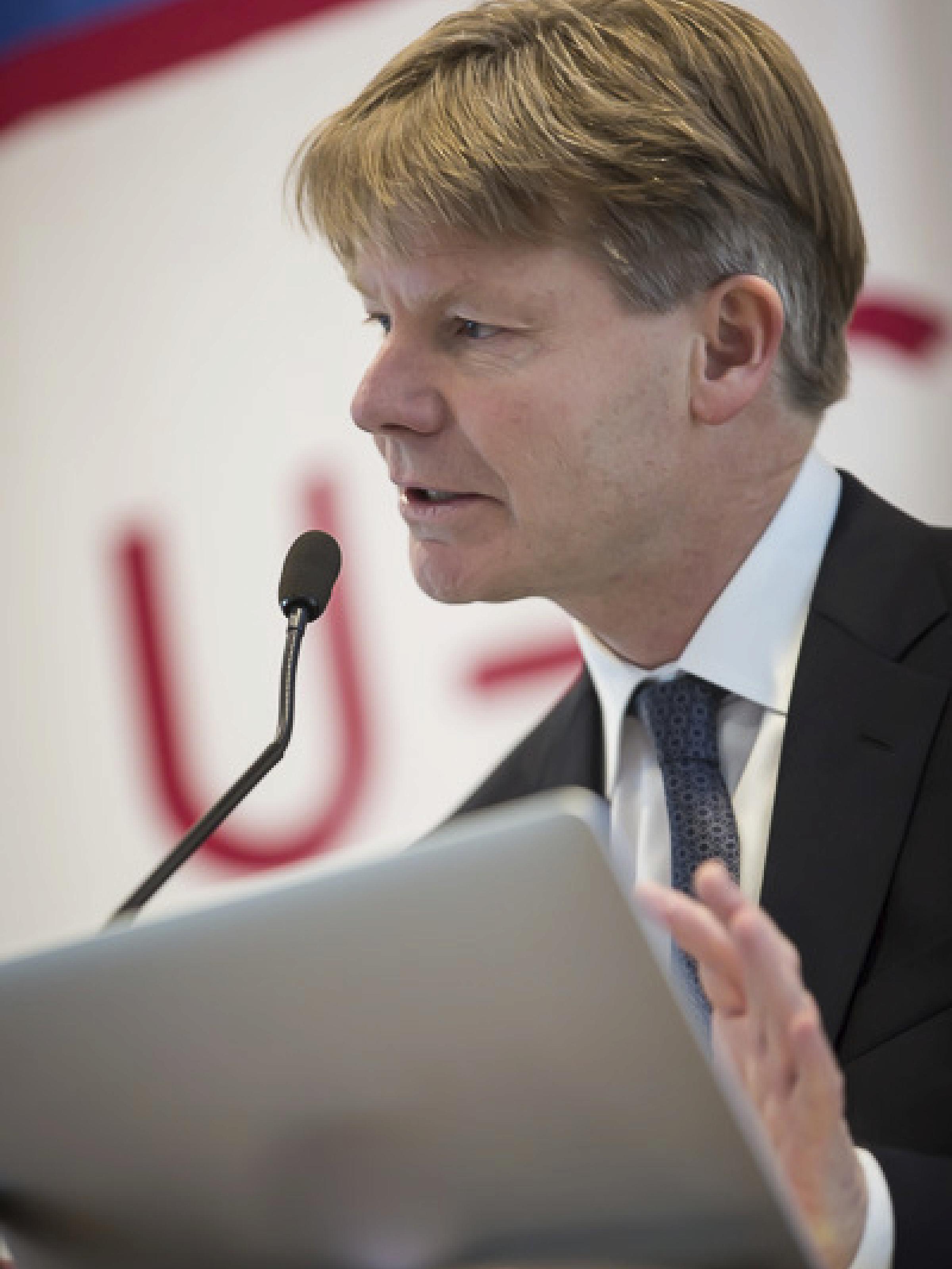 Jeroen J. Bax, MD, PhD